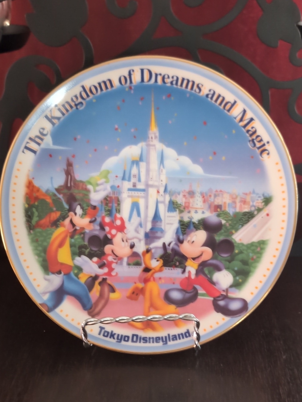 Tokyo Disney "The Kingdom of Dreams and Magic" Decorative Plate